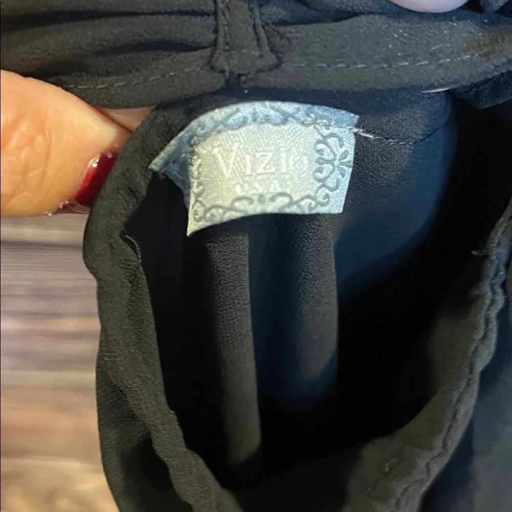 Vizio Black Ruffled T-Back - Picture 3 of 5